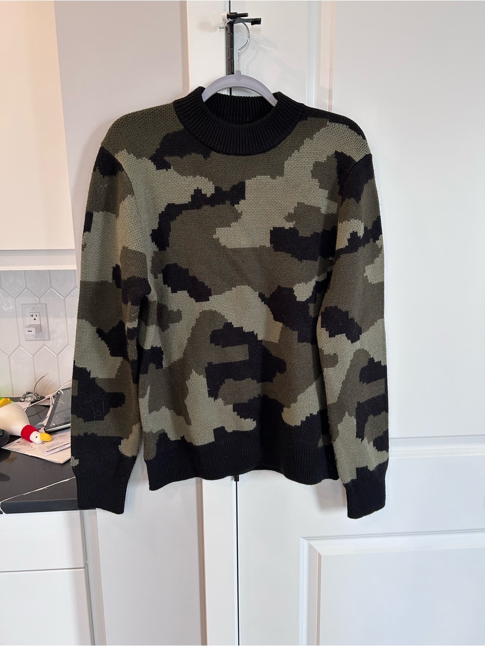 Paisley & Gray Slim Fit Wool Blend Camouflage Sweater Men’s Knit Crewneck